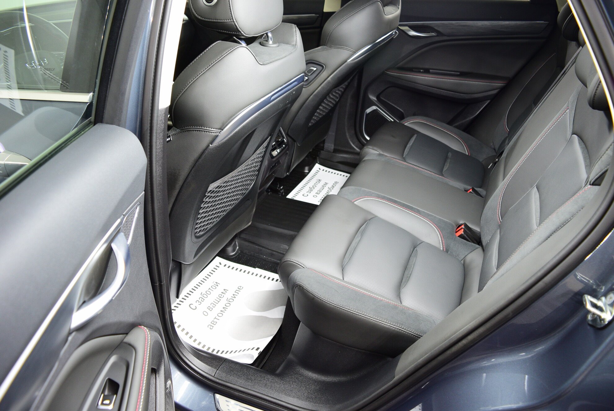 GEELY Tugella фото 9